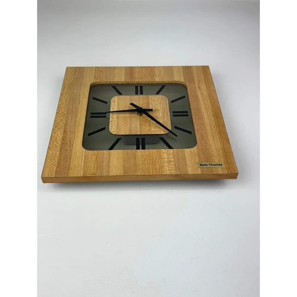 Vintage Seth Thomas Pace Setter Wall Clock Model 2396 USA  Rare & Working